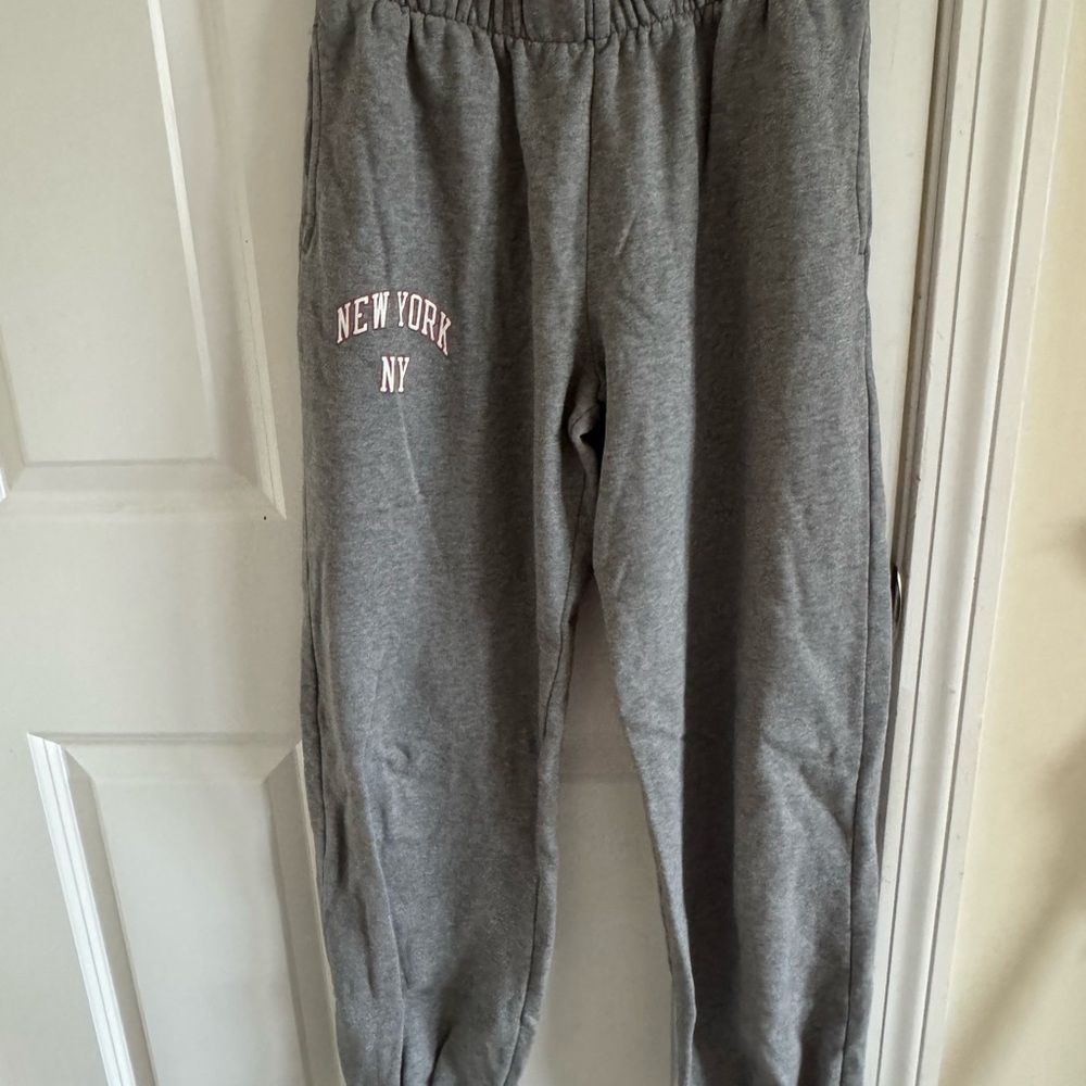 Brandy Melville New York sweatpants